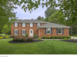 9901 Spearhead Dr, Brecksville, OH 44141