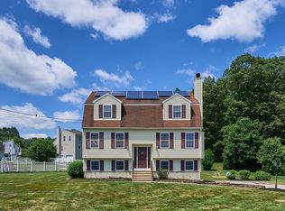 11 Abbey Rd, Webster, MA 01570