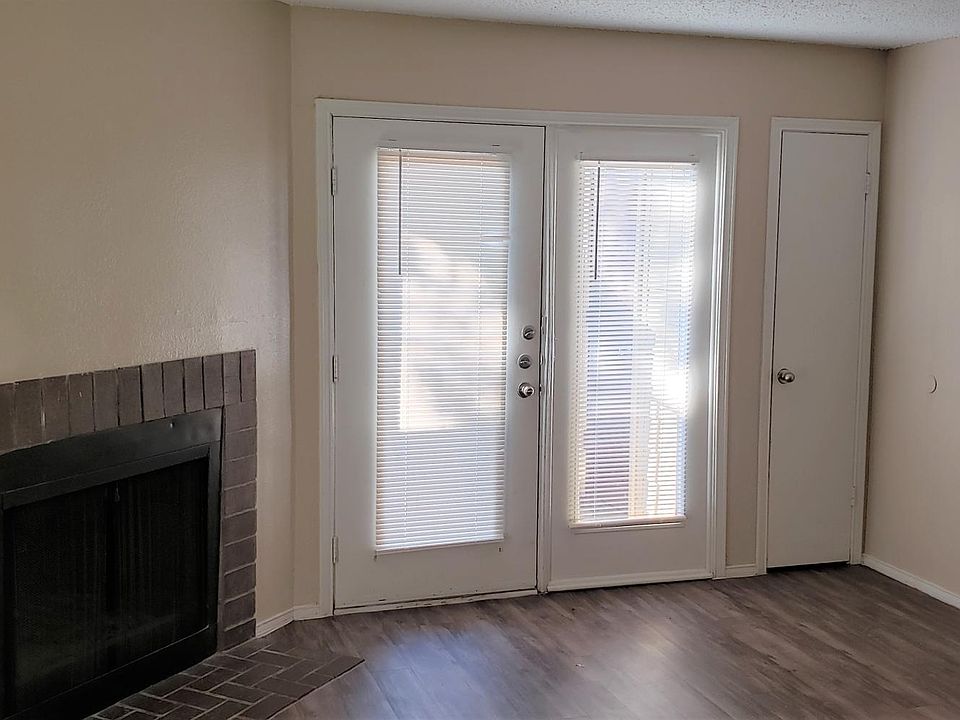 Arlington Oaks Condominiums Apartment Rentals Arlington, TX Zillow