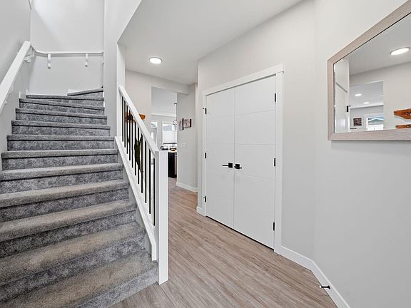 2nd image of 101 Longmire Close