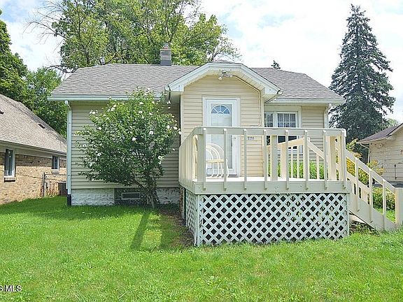 2nd image of 5124 Selma St