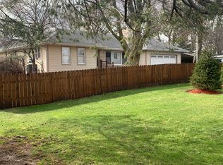307 N Green St, McHenry, IL 60050