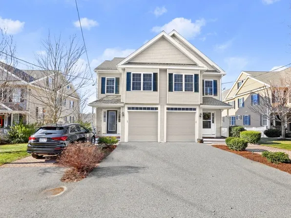 15 Dale St #15, Needham Heights, MA 02494