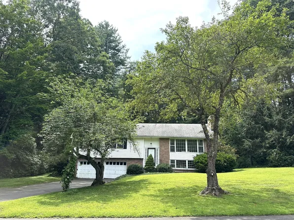 51 Westridge Drive, Avon, CT 06001