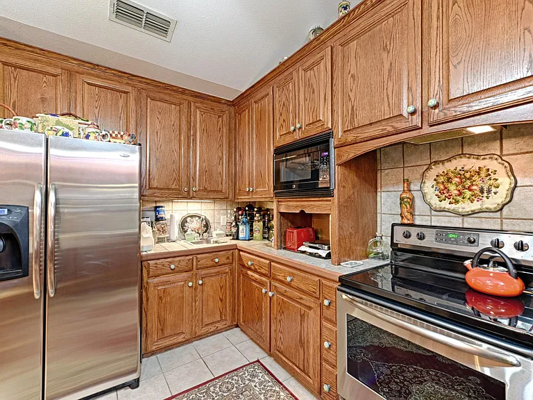 105 Santee Dr — Photo 12