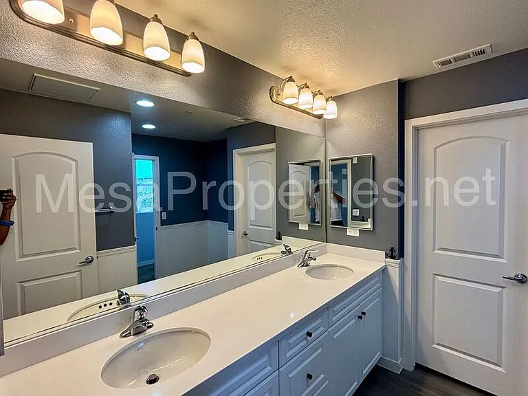 4956 Arrow Hwy #A — Photo 10