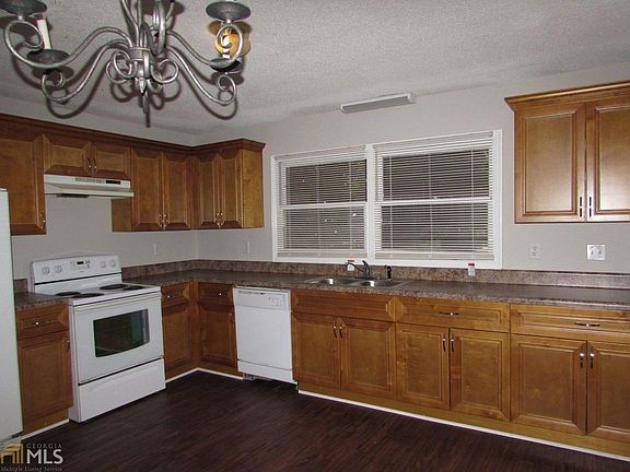 4th image of 1420 Twin Branches Cir SE