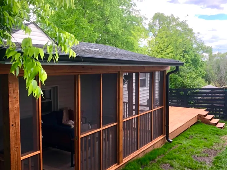 Back house - screened in porch