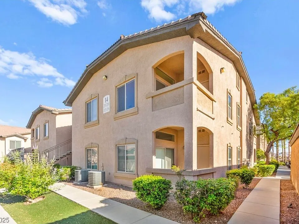 8985 S Durango Dr #2054