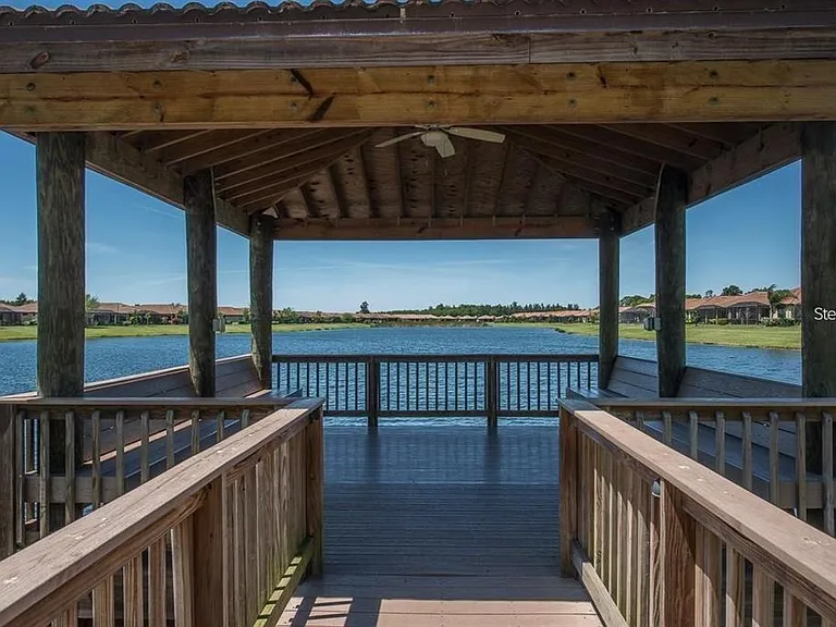 5409 Sunset Falls Dr — Photo 43