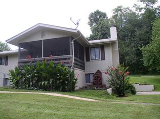 15 Shoestring Cove Rd, Mills River, NC 28759