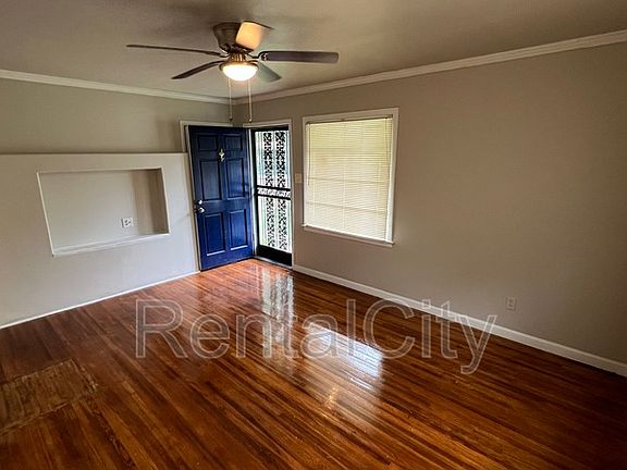 2nd image of 1320 Weymouth St