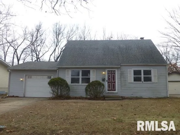 1319 Crestview Dr, Springfield, IL 62702