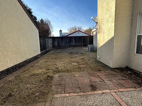 4th image of 8058 Braemore Dr