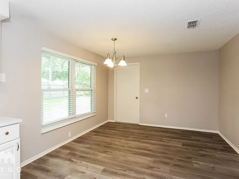 1669 Mary Beth Dr — Photo 8