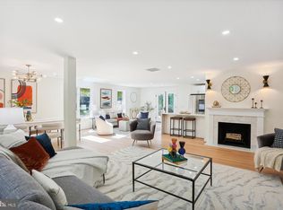 6700 Rannoch Rd, Bethesda, MD 20817