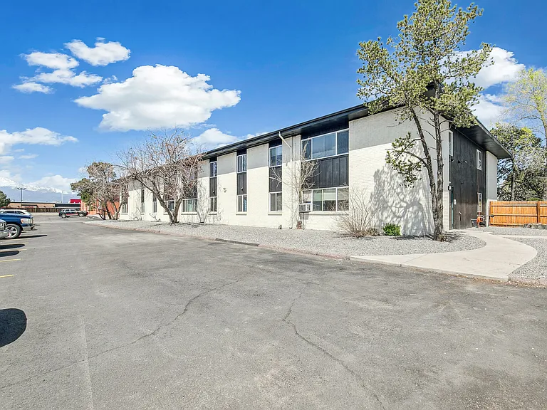 3925 E San Miguel St — Photo 15