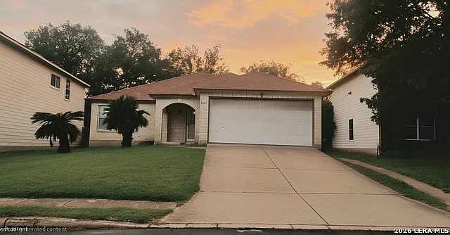 3 bed, 2.0 bath, 2187 sqft, $1,650 — Photo 1