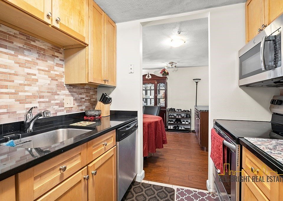 1st image of 84 Grant St
