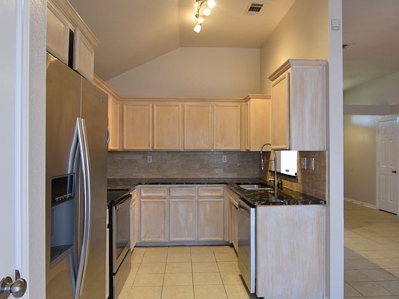 5th image of 2403 Ledgestone Dr