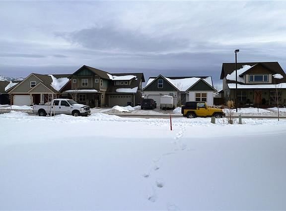3rd image of 1123 Meagher Ave