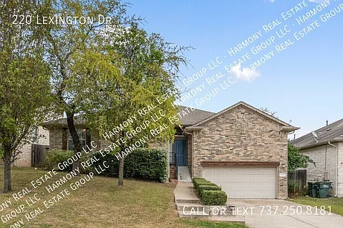 220 Lexington Dr Photo 1