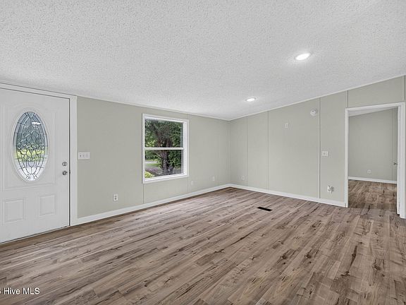 4th image of 145 Bellhammon Forest Drive