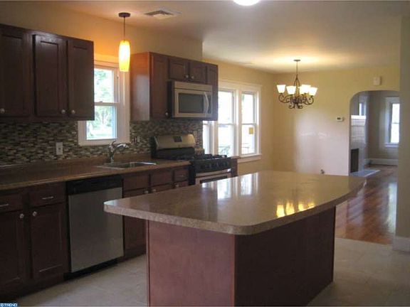 3rd image of 1285 Cherokee Ln