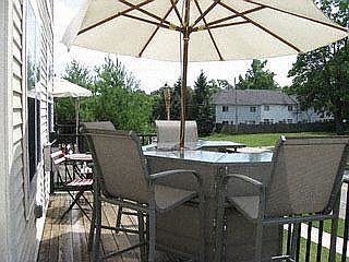 deck on back of condo