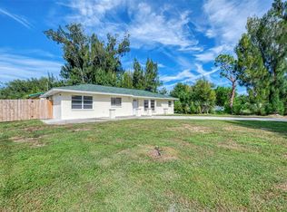 2000 Allen St, Englewood, FL 34223