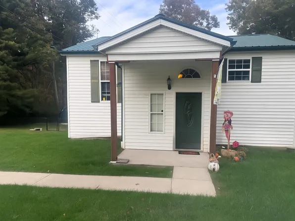 156 Ivanhoe Ln, Crossville, TN 38555