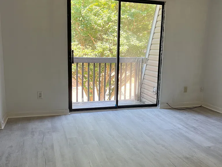 279 Summerwalk Cir — Photo 15