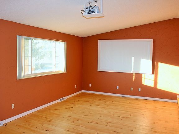 3rd image of 11110 Clermont Way