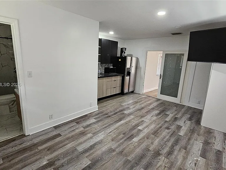 117 NW 11th Ave — Photo 11
