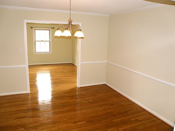 5th image of 6205 Antioch St