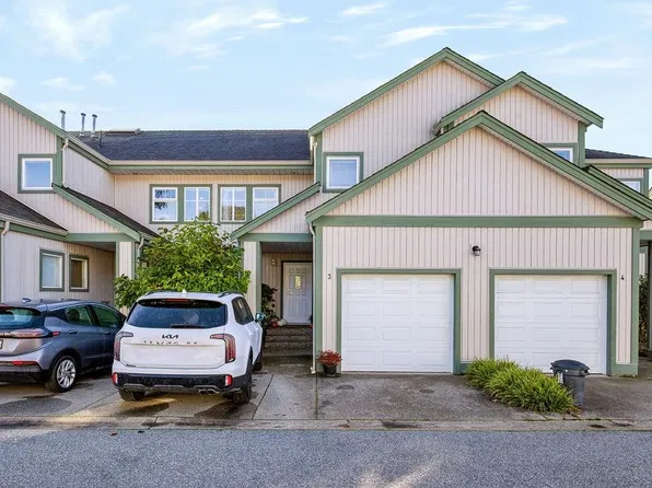 735 Park Rd #3, Gibsons, BC V0N 1V7