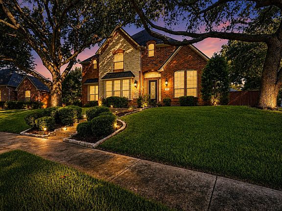 3rd image of 4209 Pinecreek Dr