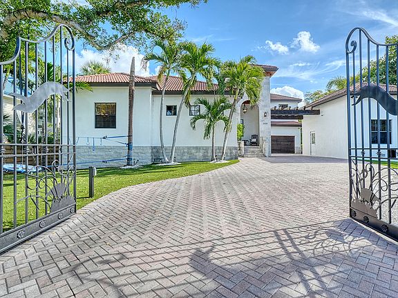 2nd image of 3435 La Paloma Ave