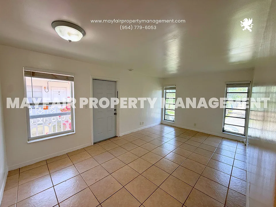 1118 N 15th Ave #9