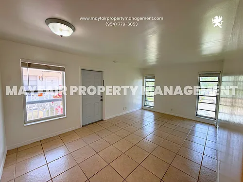 1118 N 15th Ave #9 Photo 1 1118 N 15th Ave #9 Photo 1