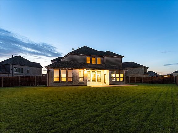 4th image of 3107 Wedgewood Way