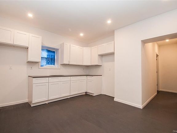 2nd image of 4259 Bronxwood Ave