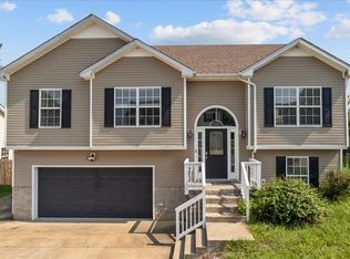 1613 Broad Cir, Clarksville, TN 37042