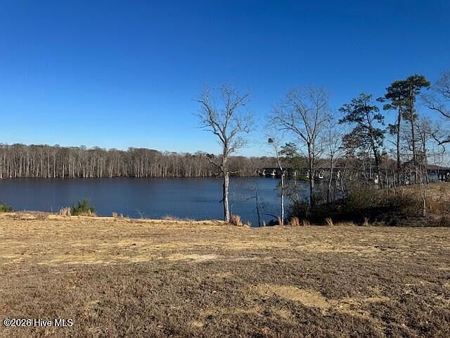 1st image of 122 River Bluff Dr #16
