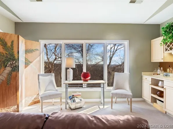 732 Center Dr #732, Lake Ozark, MO 65049