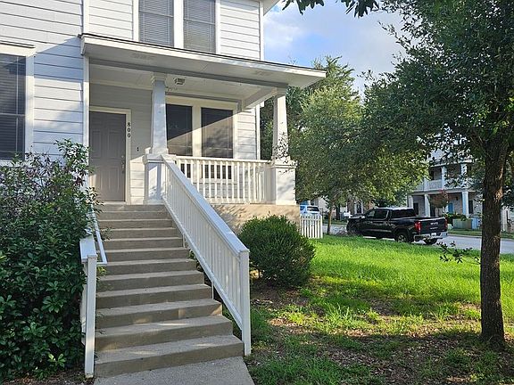 3rd image of 800 Truman Ln