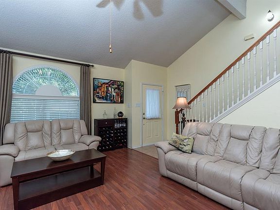 4th image of 10208 Winkler Dr