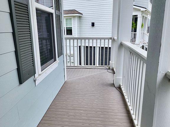 4th image of 2244 Hamlin Sound Cir