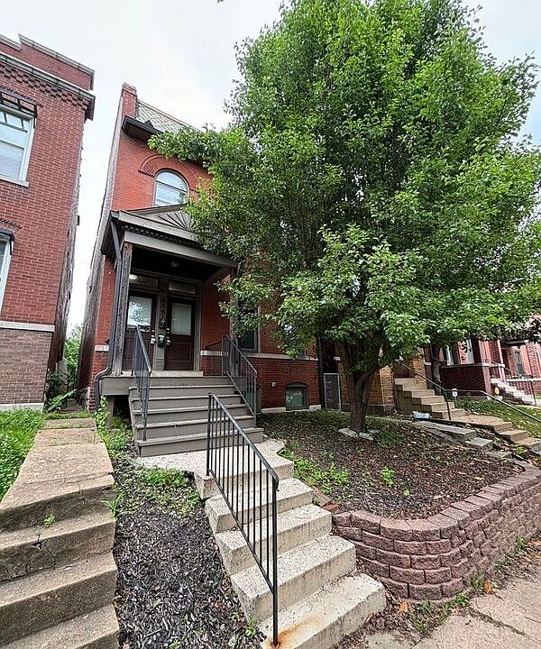 1st image of 4541 Oakland Ave #2
