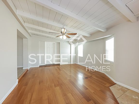 3rd image of 601 W Oraibi Dr
